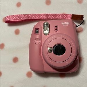 Fujifilm Instax Mini 9 Pink Instant Film Camera